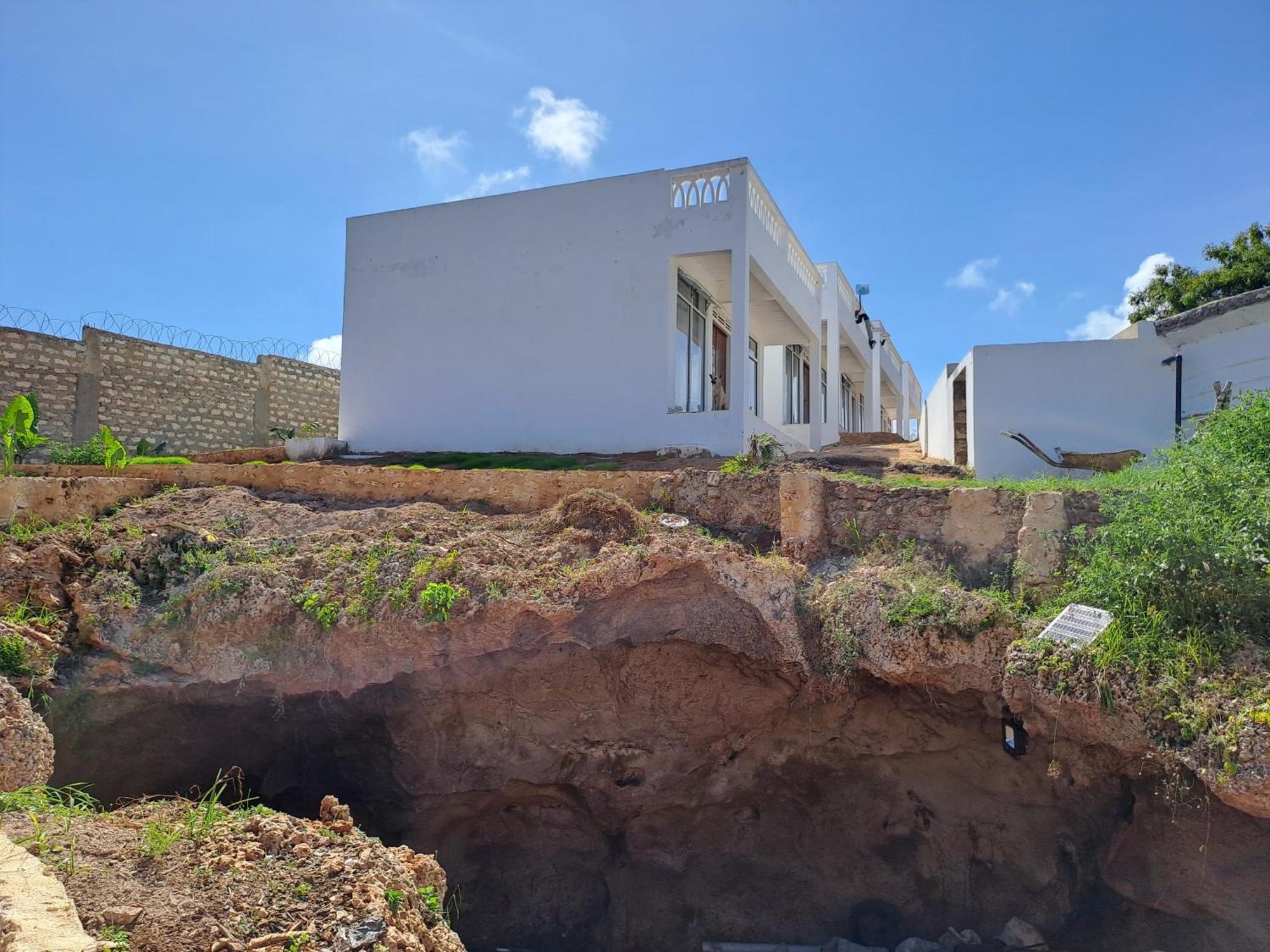 Cave Diani Holiday Apartments Диани-Бич Экстерьер фото